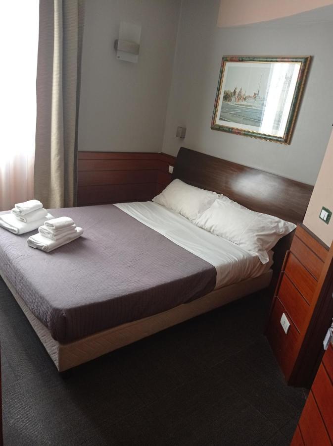 Romalive Hotel Εξωτερικό φωτογραφία